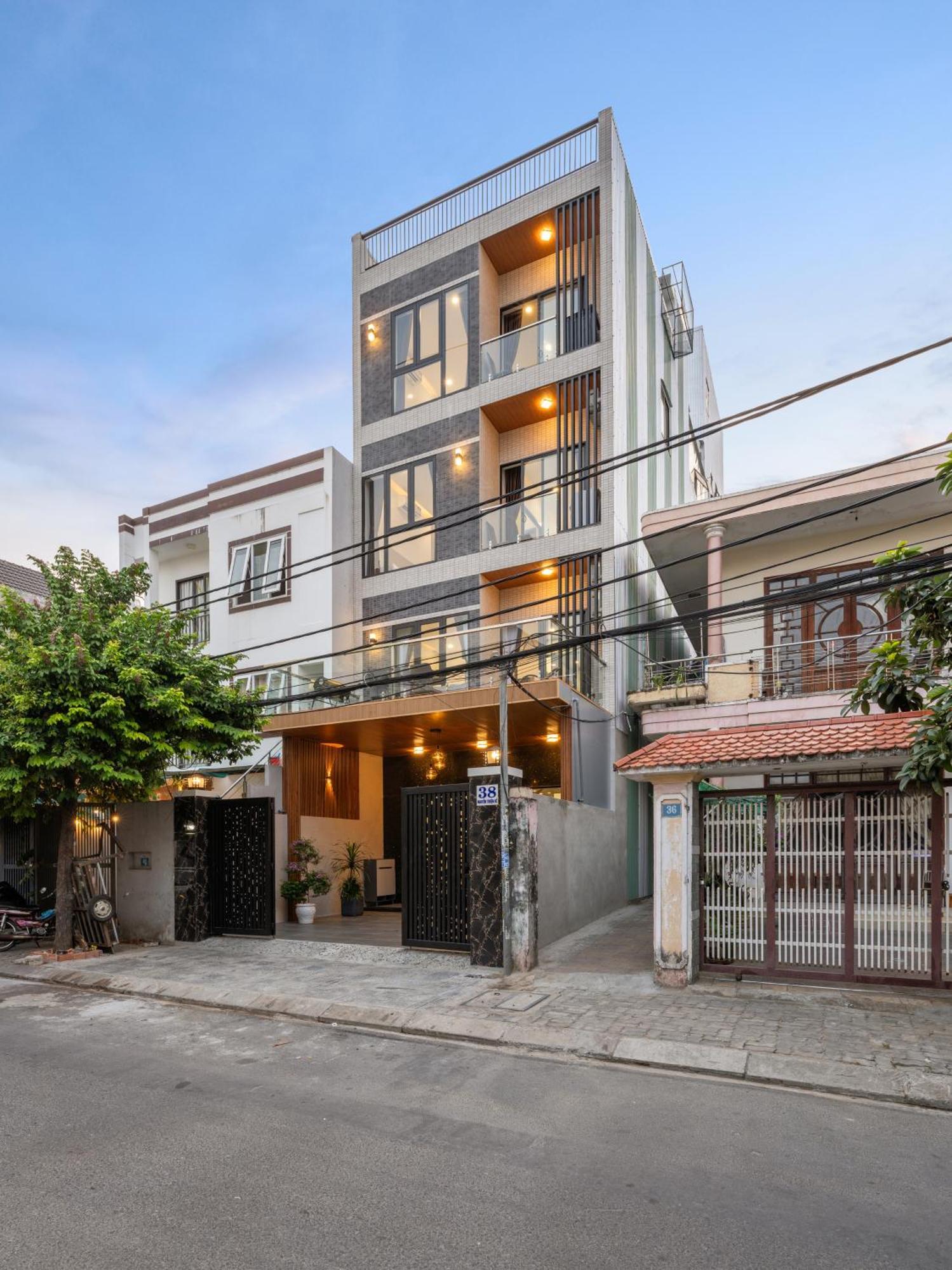 Villa T P - Sauna, Jacuzzi Bathtub- Full Ac Da Nang